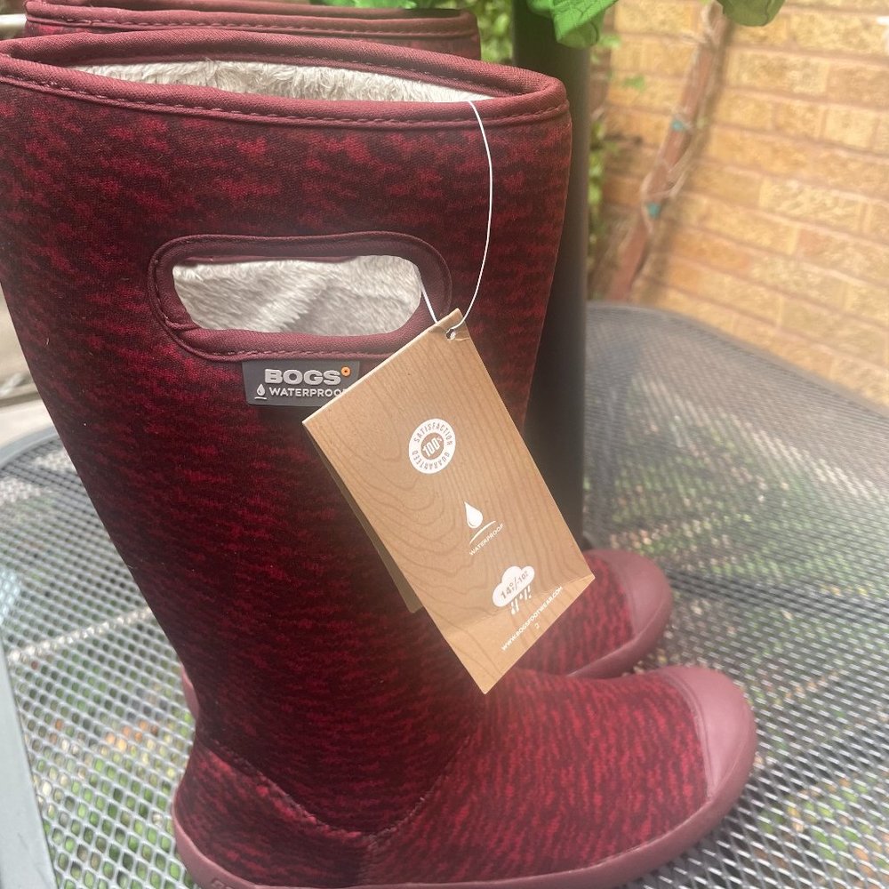 New BOGS Waterproof Boot Size 7 Women